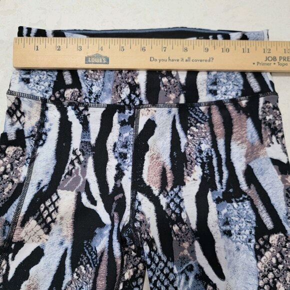 Calvin Klein Shorts Women's Abstract Animal Print‎ Bike Shorts High Rise S - Picture 7 of 9